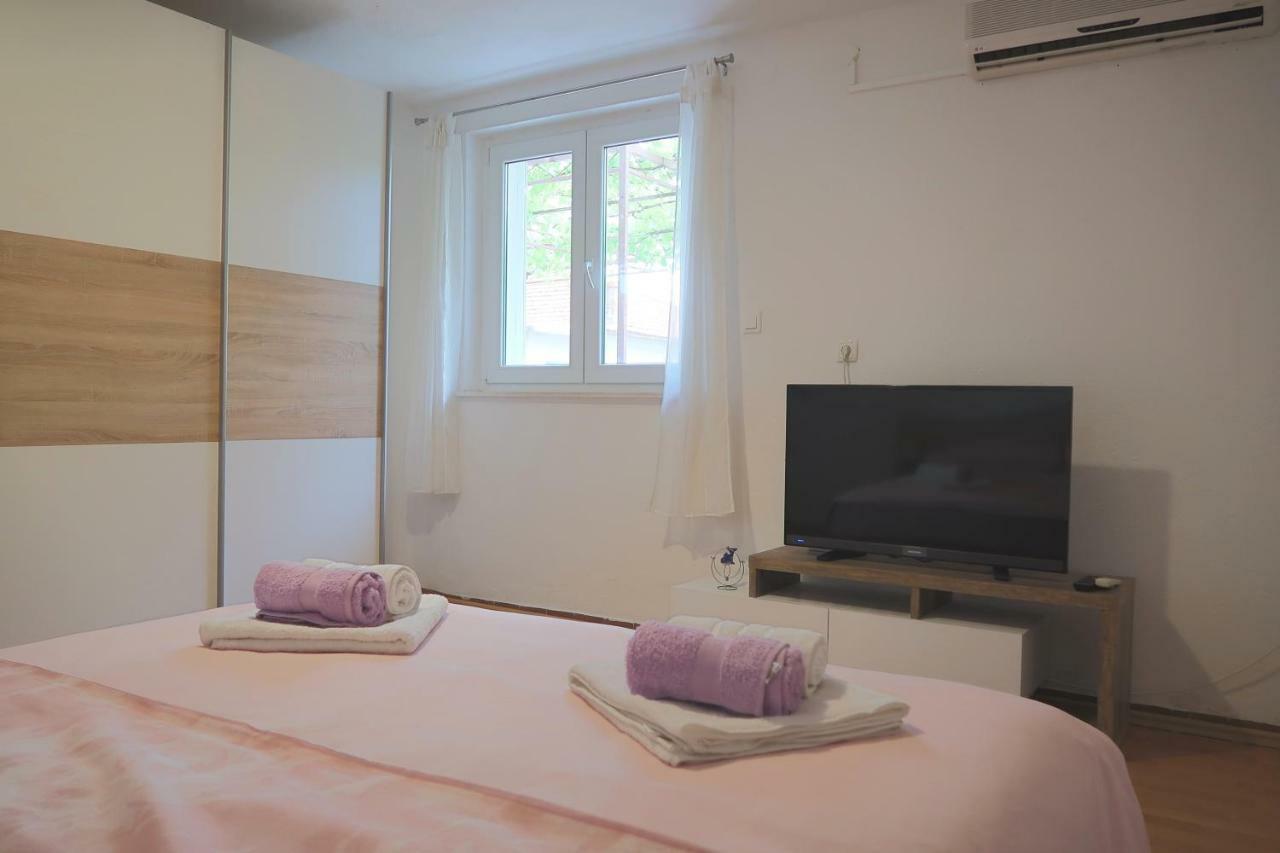 Studio Apartman Mia Stobreč Buitenkant foto