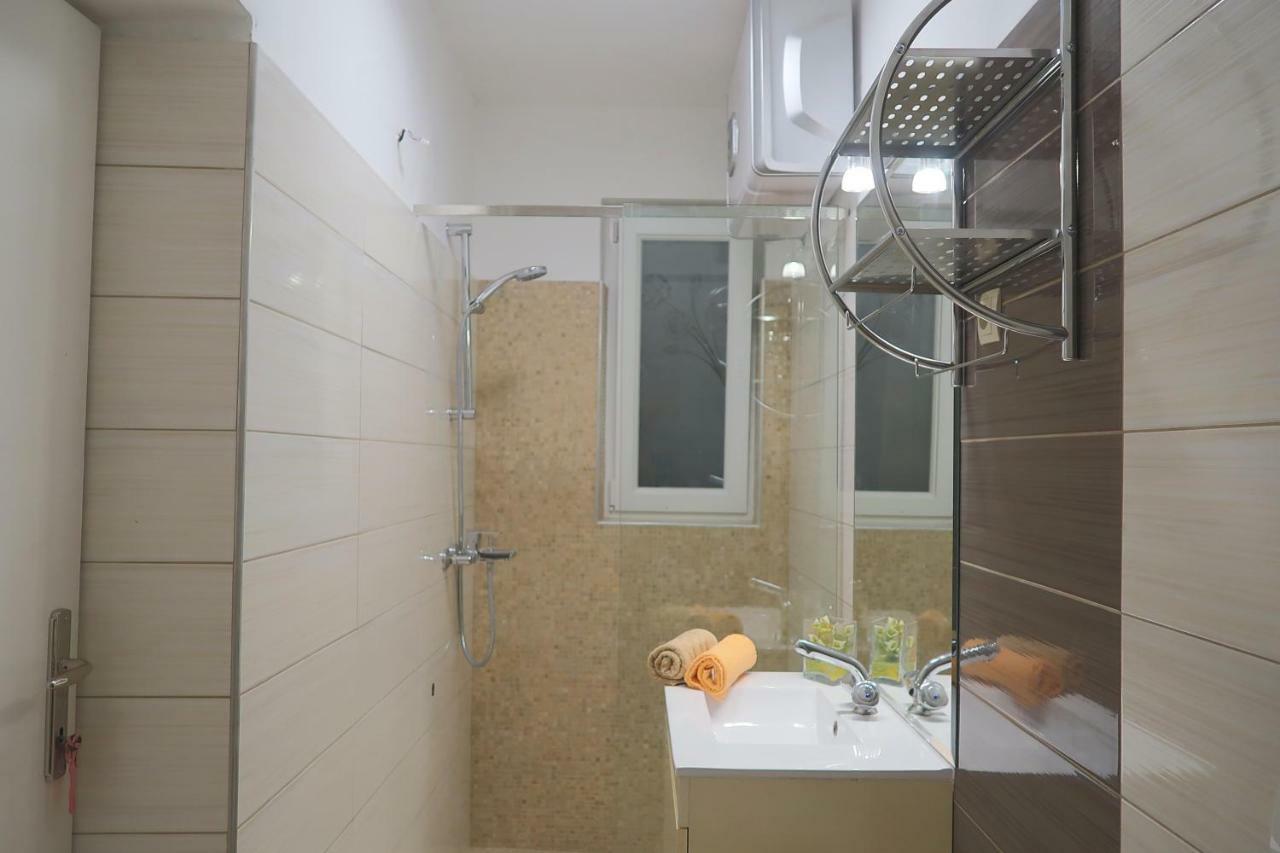 Studio Apartman Mia Stobreč Buitenkant foto